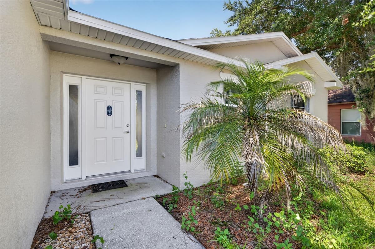 719 WAXWING COURT — photo 2 of 24