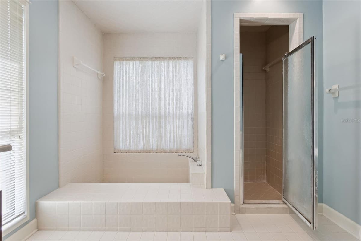 9225 MCDAVID COURT — photo 33 of 64