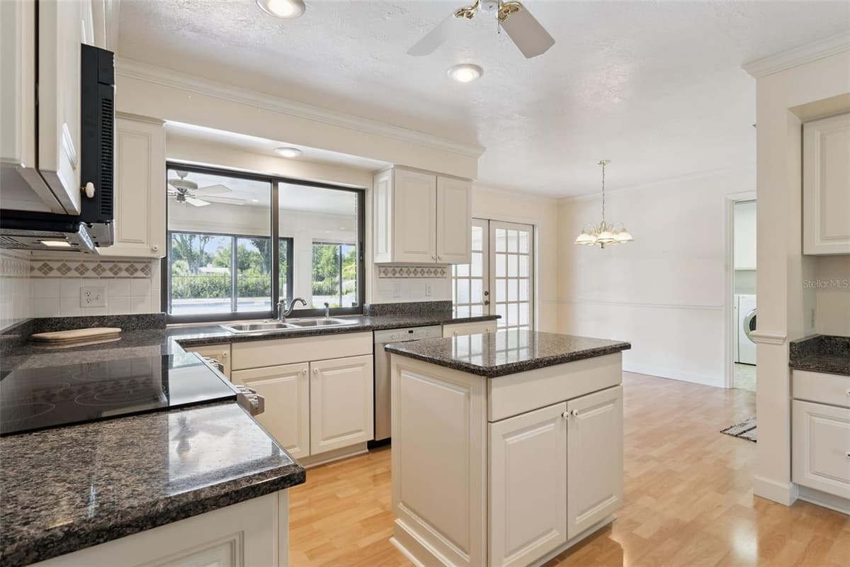 9225 MCDAVID COURT — photo 14 of 64
