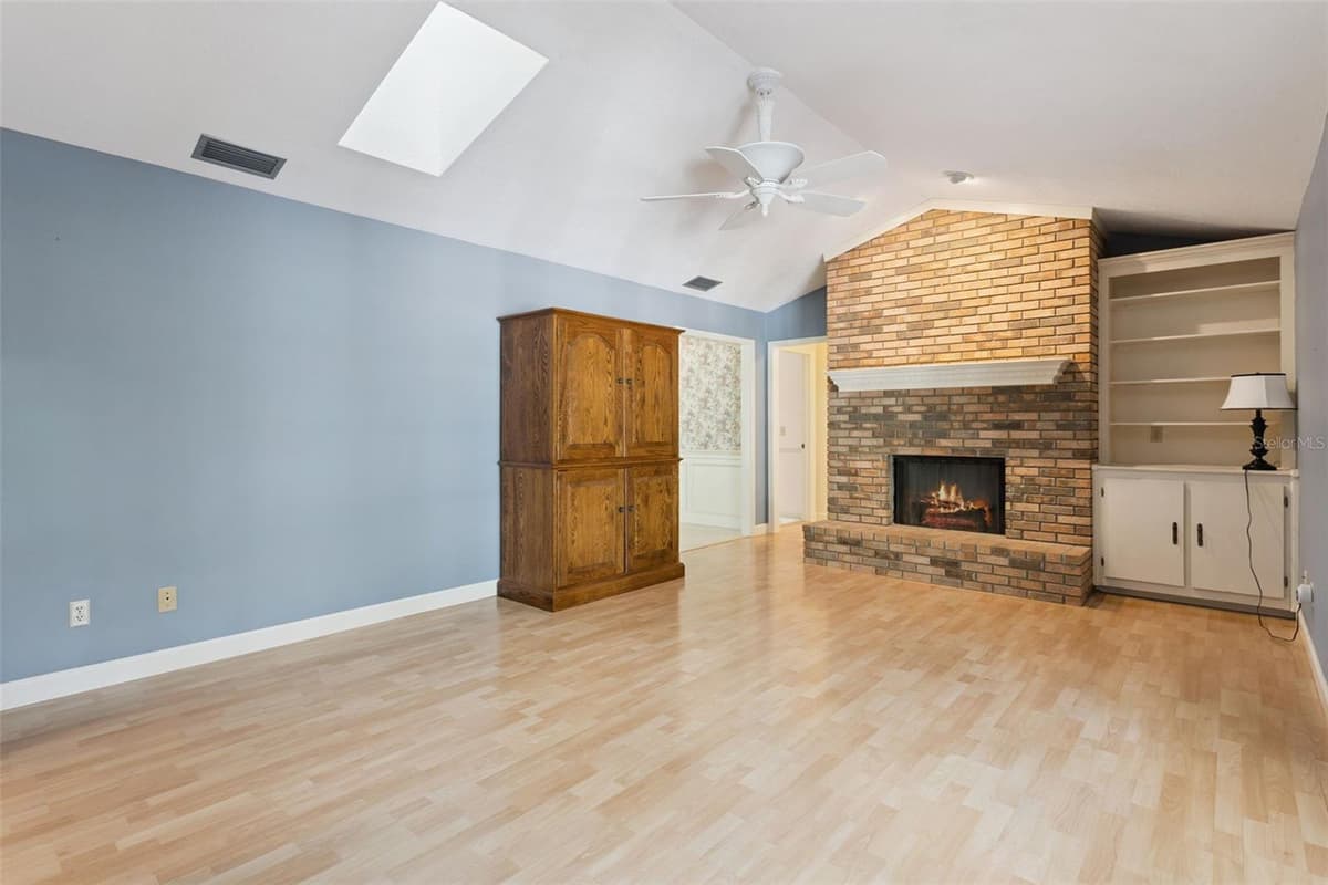 9225 MCDAVID COURT — photo 16 of 64