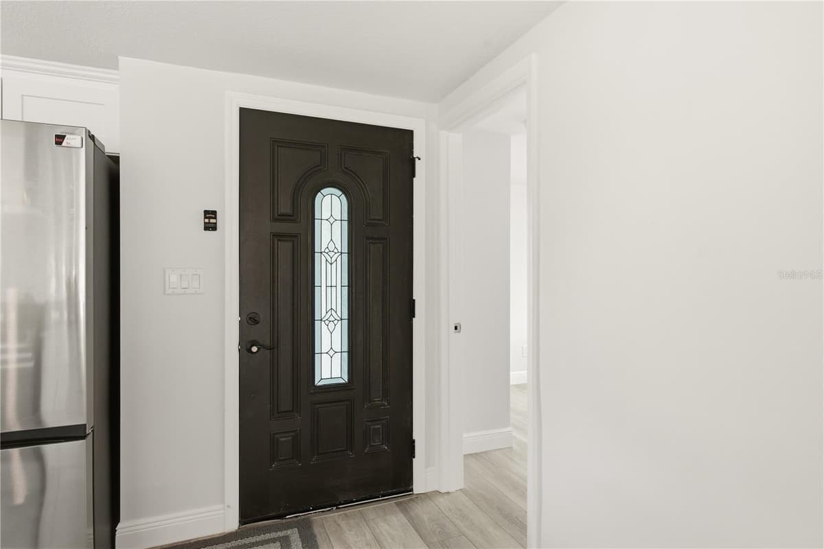 4930 POMPANO DRIVE — photo 3 of 49