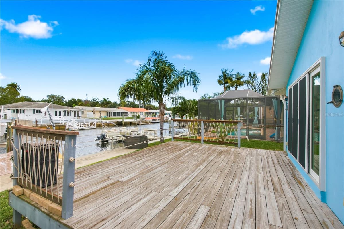 4930 POMPANO DRIVE — photo 29 of 49