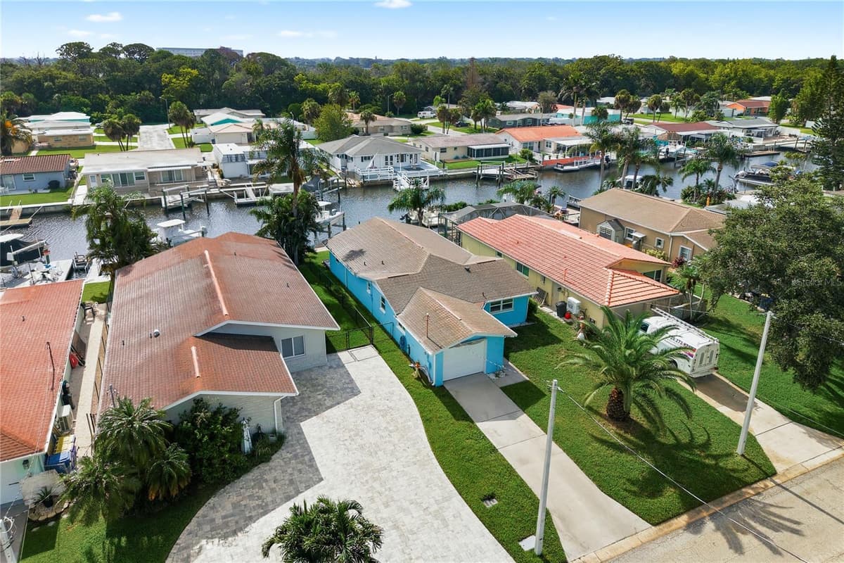 4930 POMPANO DRIVE — photo 40 of 49