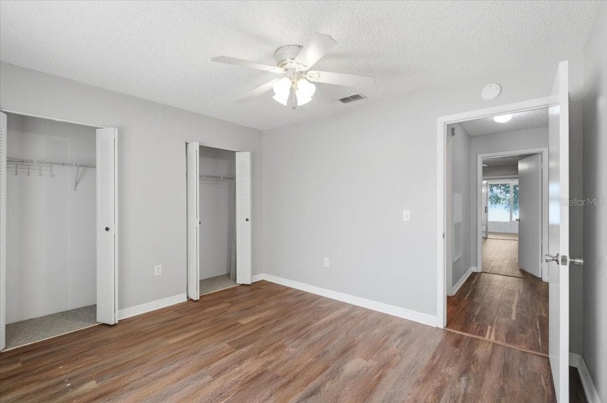 207 WINTER RIDGE BOULEVARD — photo 18 of 43