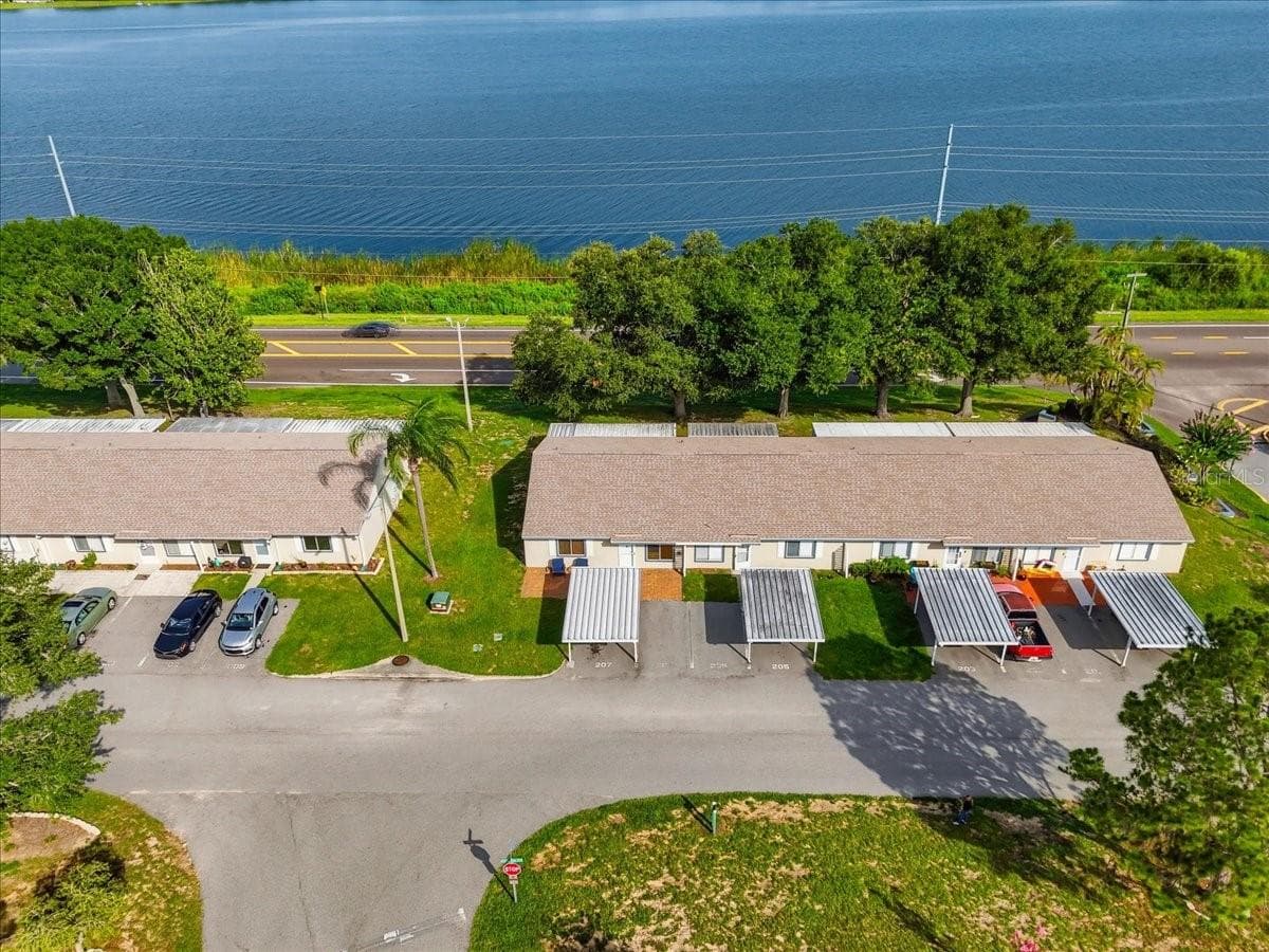 207 WINTER RIDGE BOULEVARD — photo 41 of 43