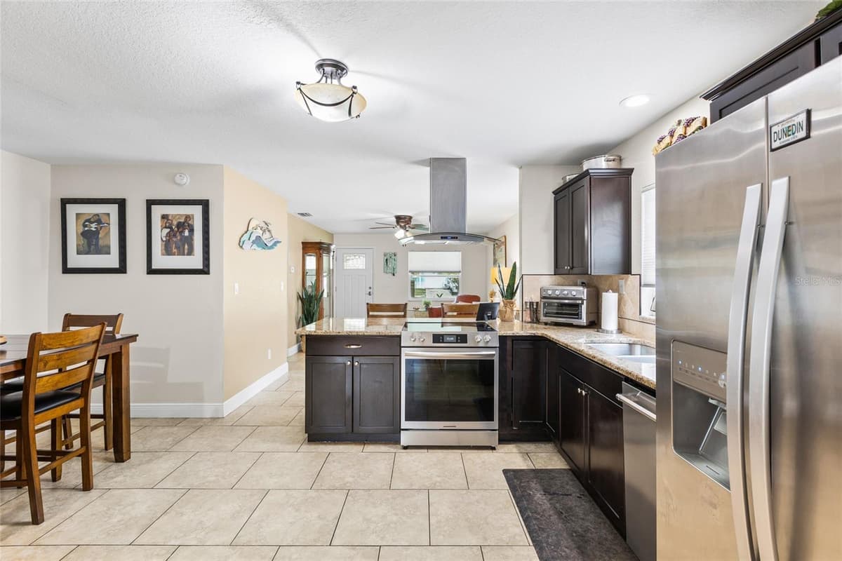 1333 WILDWOOD COURT — photo 8 of 26