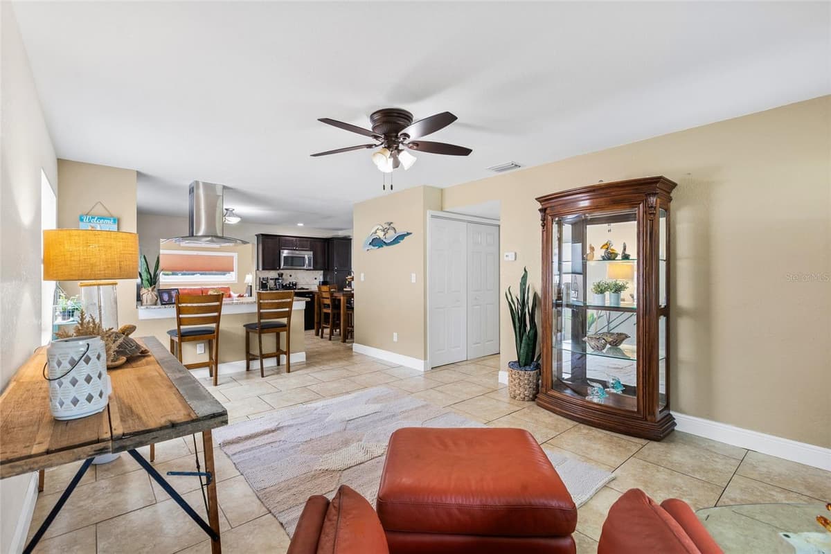 1333 WILDWOOD COURT — photo 5 of 26