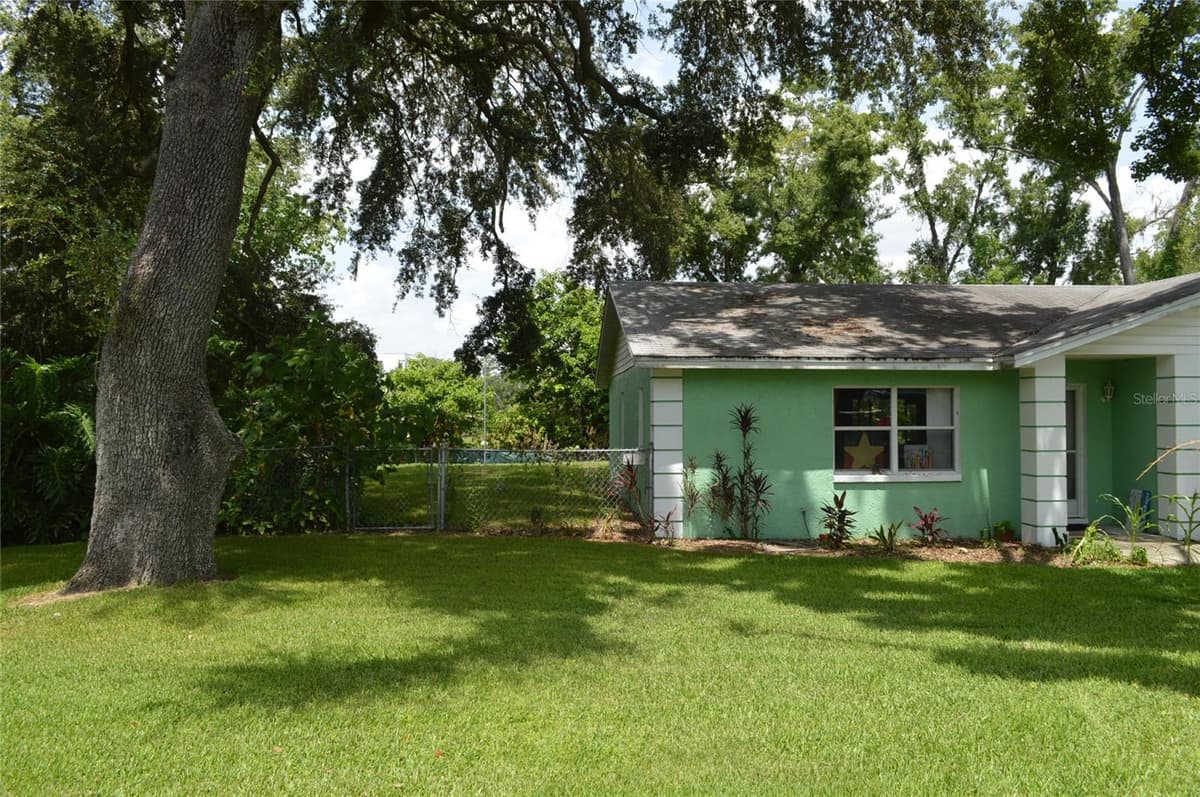 2308 PALM AVENUE — photo 13 of 13