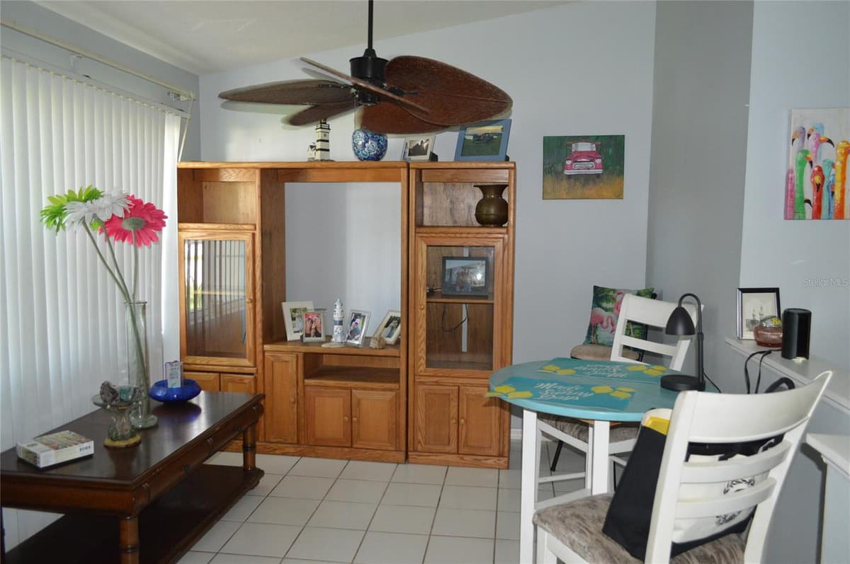 2308 PALM AVENUE — photo 4 of 13