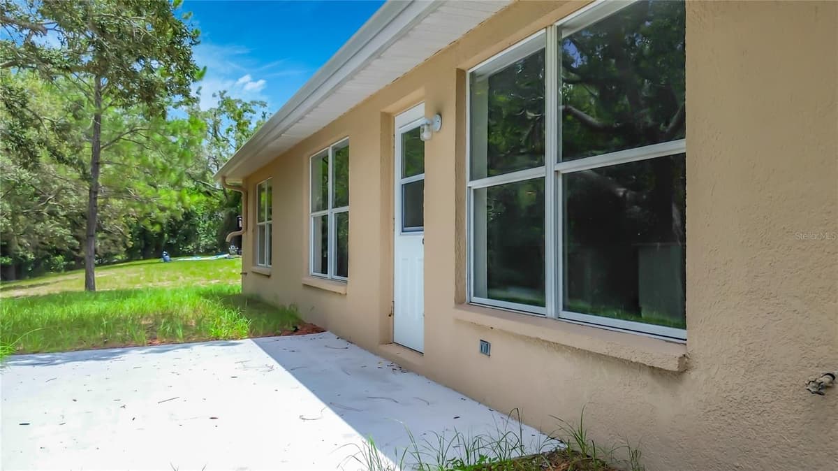 213 LINDER DRIVE — photo 48 of 52