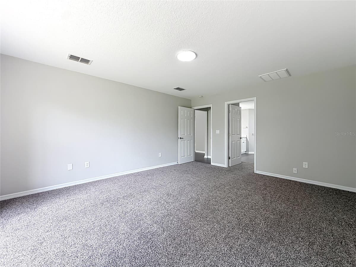213 LINDER DRIVE — photo 35 of 52
