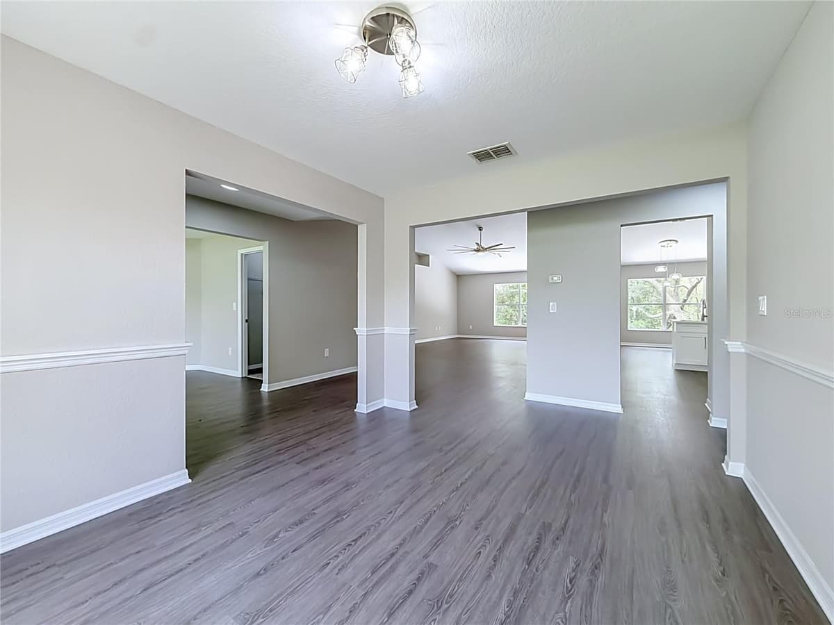 213 LINDER DRIVE — photo 12 of 52