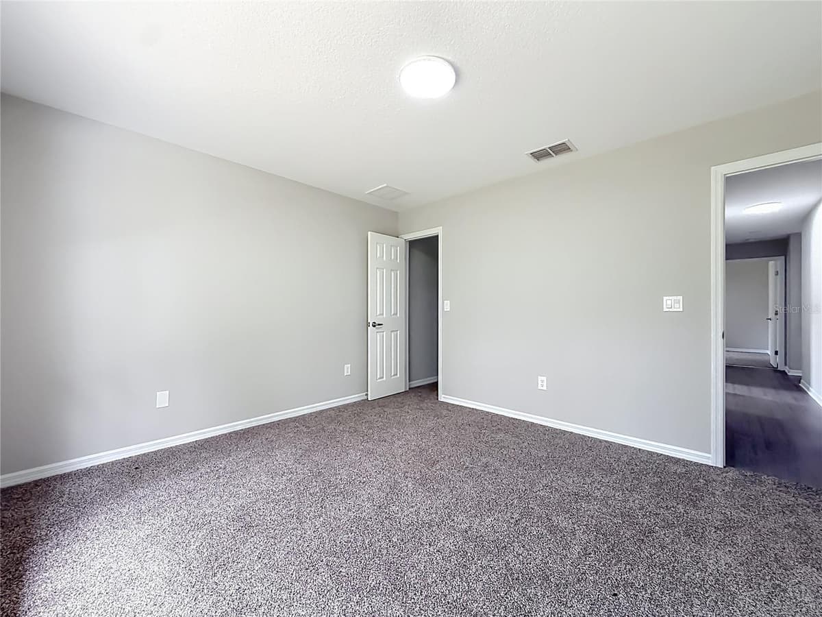 213 LINDER DRIVE — photo 30 of 52