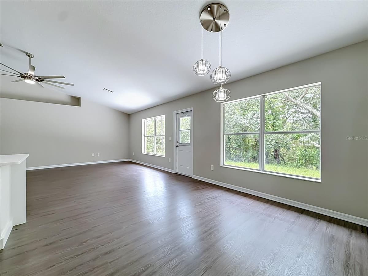 213 LINDER DRIVE — photo 23 of 52