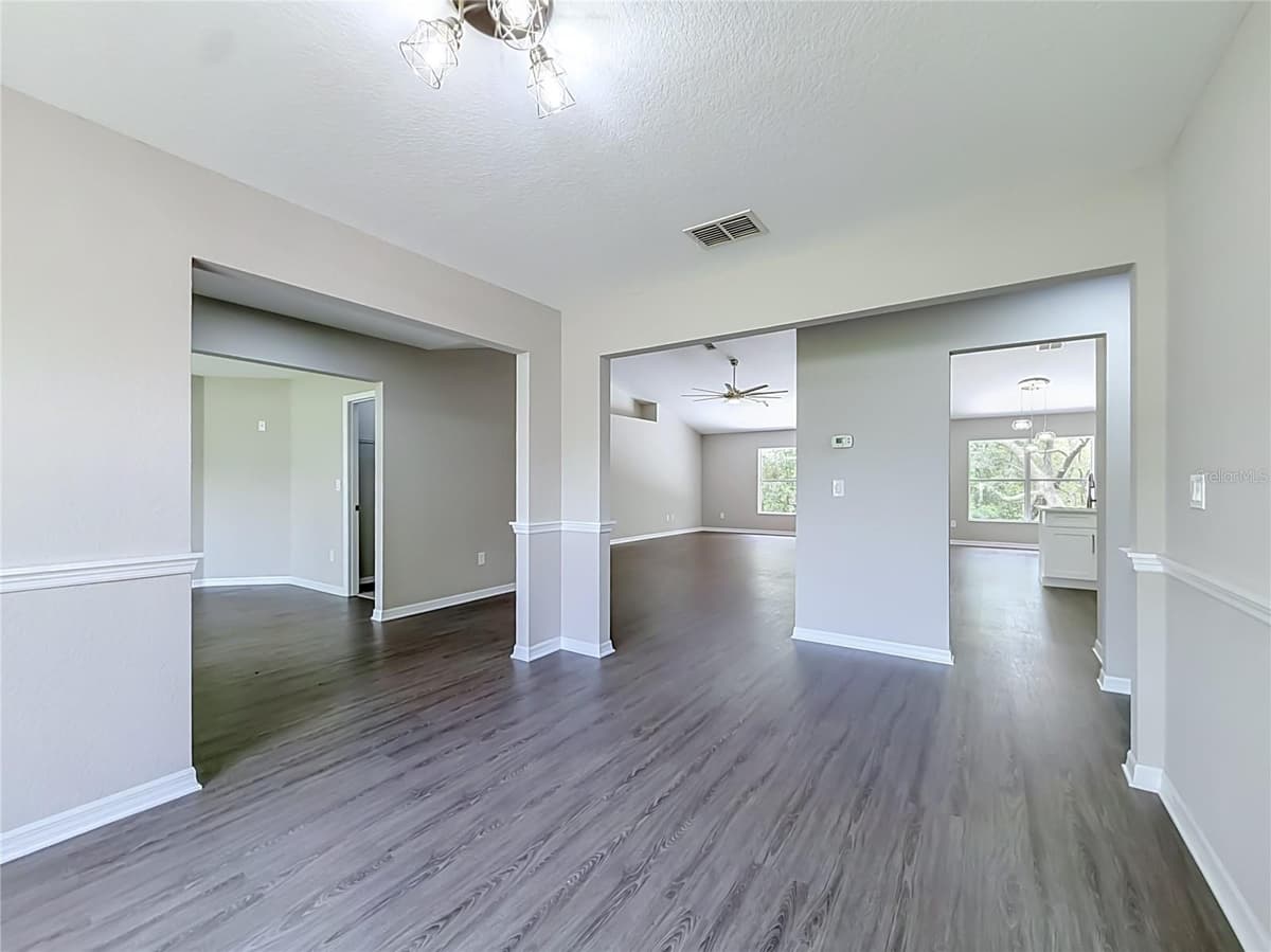 213 LINDER DRIVE — photo 13 of 52