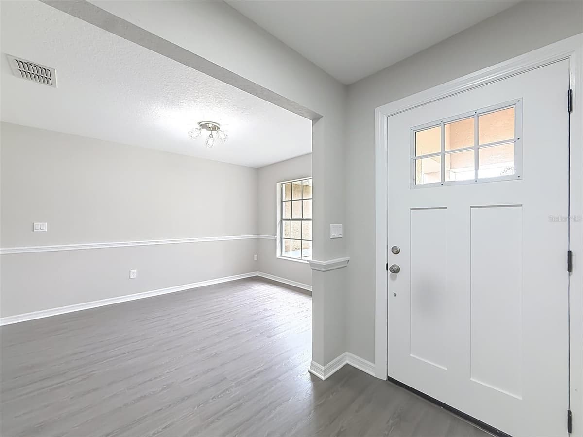 213 LINDER DRIVE — photo 9 of 52
