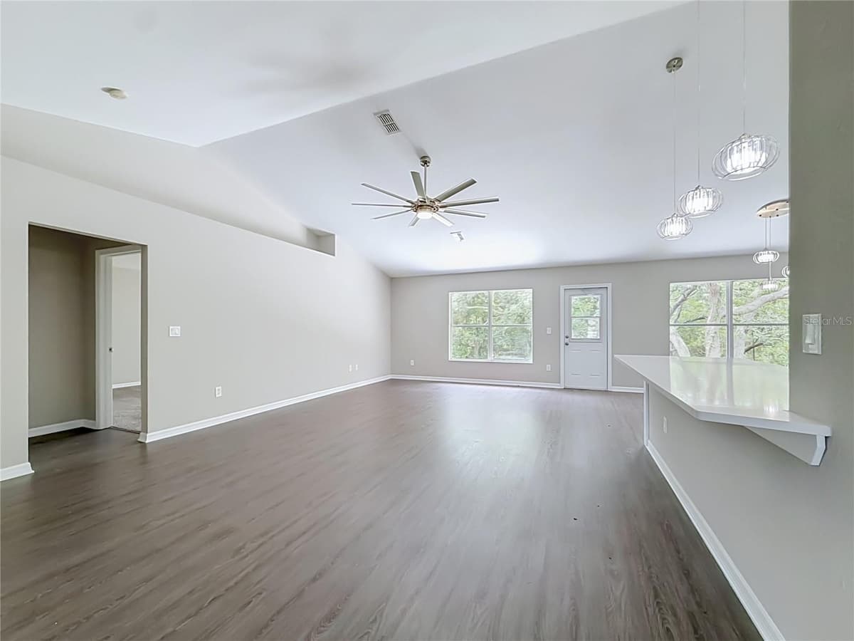 213 LINDER DRIVE — photo 16 of 52