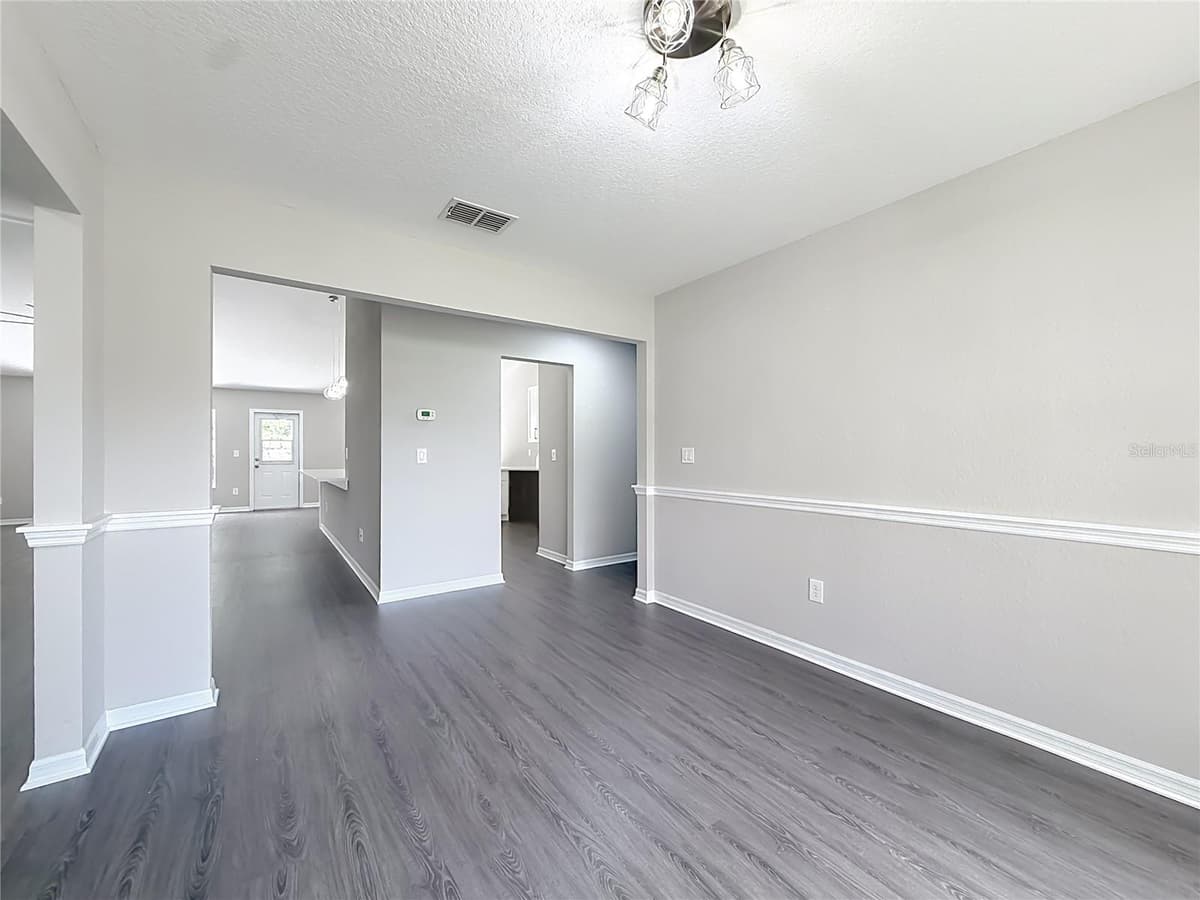 213 LINDER DRIVE — photo 14 of 52