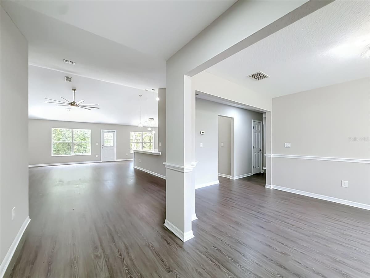 213 LINDER DRIVE — photo 15 of 52