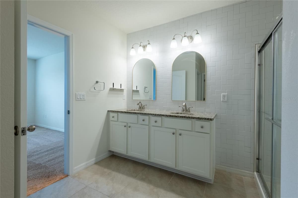 2433 WHITE POPPY DRIVE — photo 33 of 40