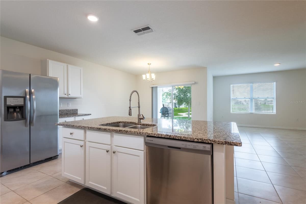 2433 WHITE POPPY DRIVE — photo 15 of 40