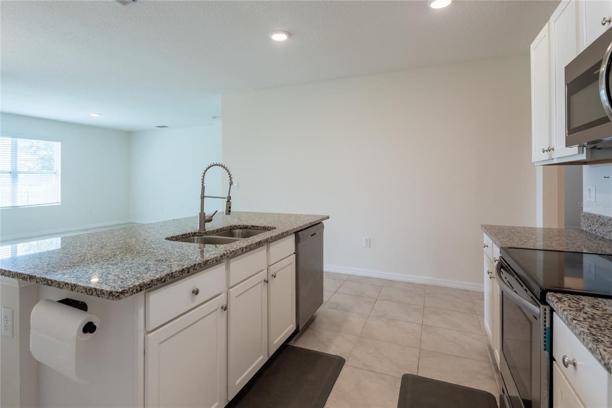 2433 WHITE POPPY DRIVE — photo 21 of 40