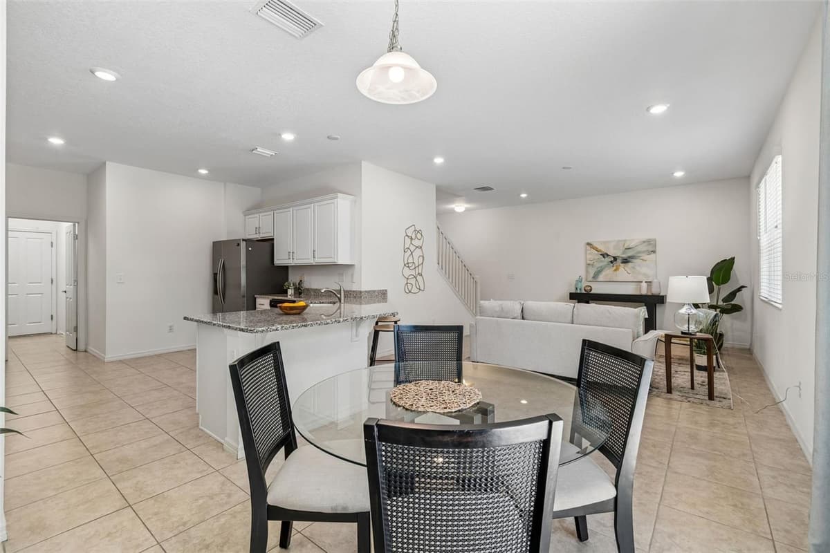 7612 SUNSHINE BRIDGE AVENUE — photo 16 of 57