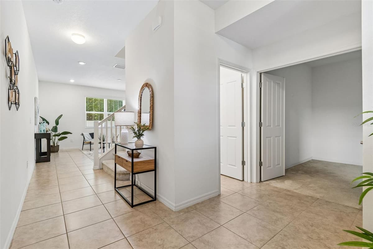 7612 SUNSHINE BRIDGE AVENUE — photo 5 of 57