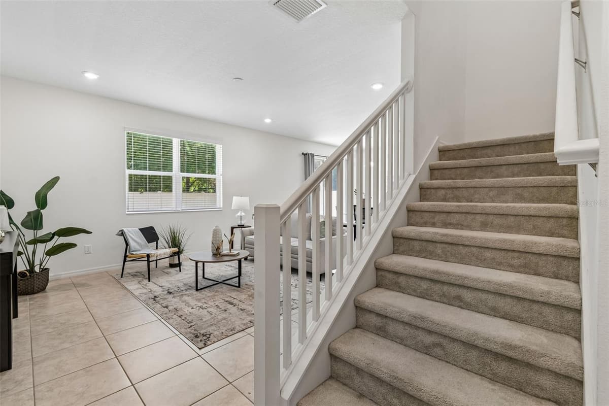 7612 SUNSHINE BRIDGE AVENUE — photo 10 of 57