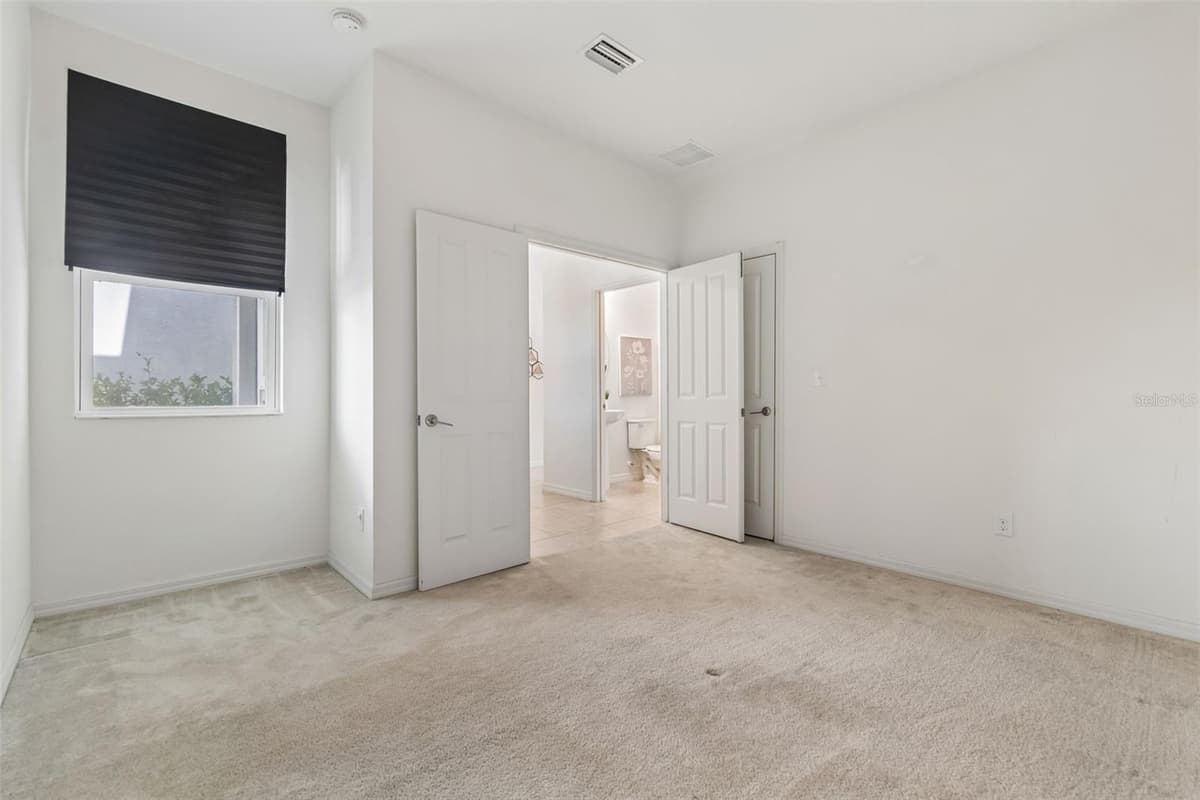 7612 SUNSHINE BRIDGE AVENUE — photo 9 of 57