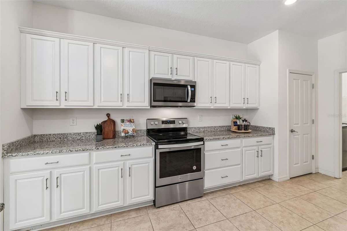 7612 SUNSHINE BRIDGE AVENUE — photo 19 of 57