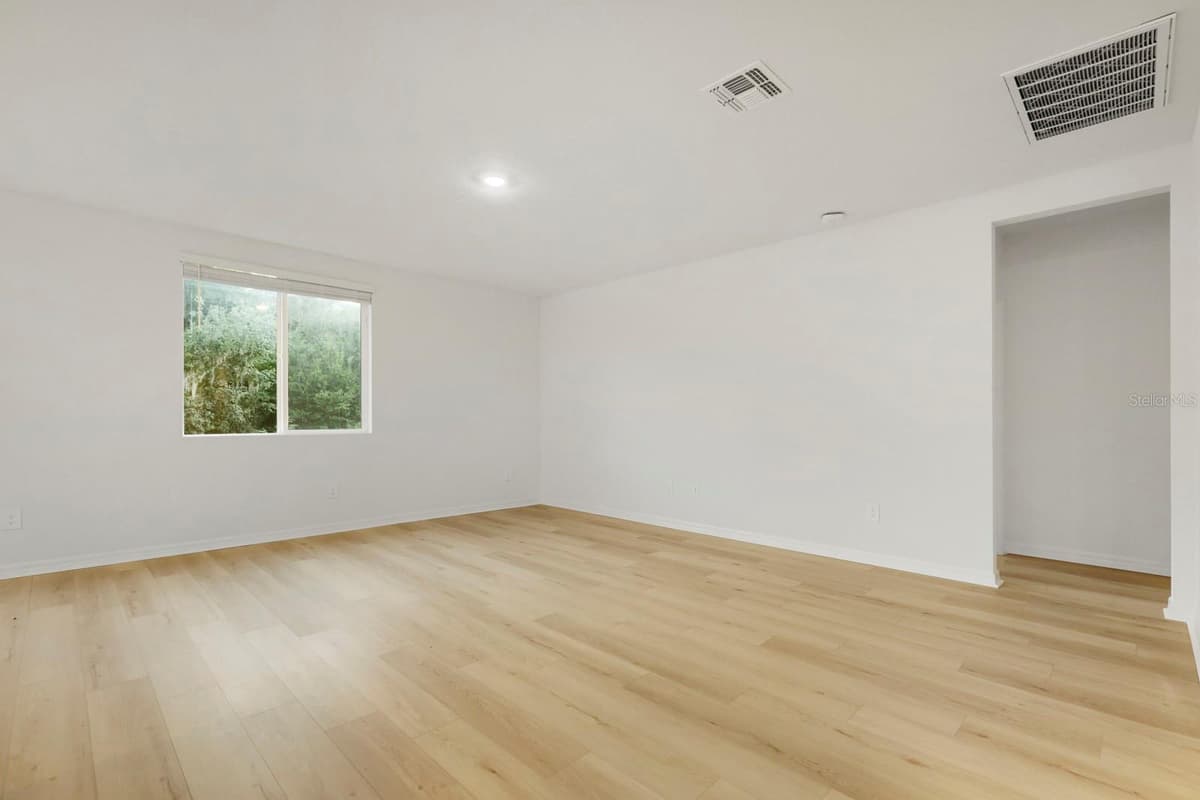 7637 SATTERFIELD TERRACE — photo 6 of 31