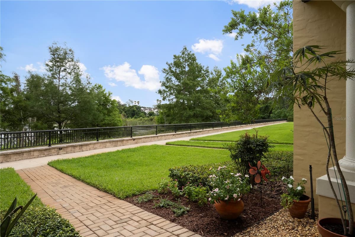 1132 CHARMING STREET — photo 4 of 39