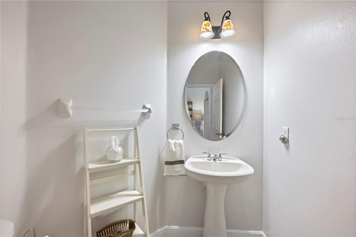 1132 CHARMING STREET — photo 15 of 39