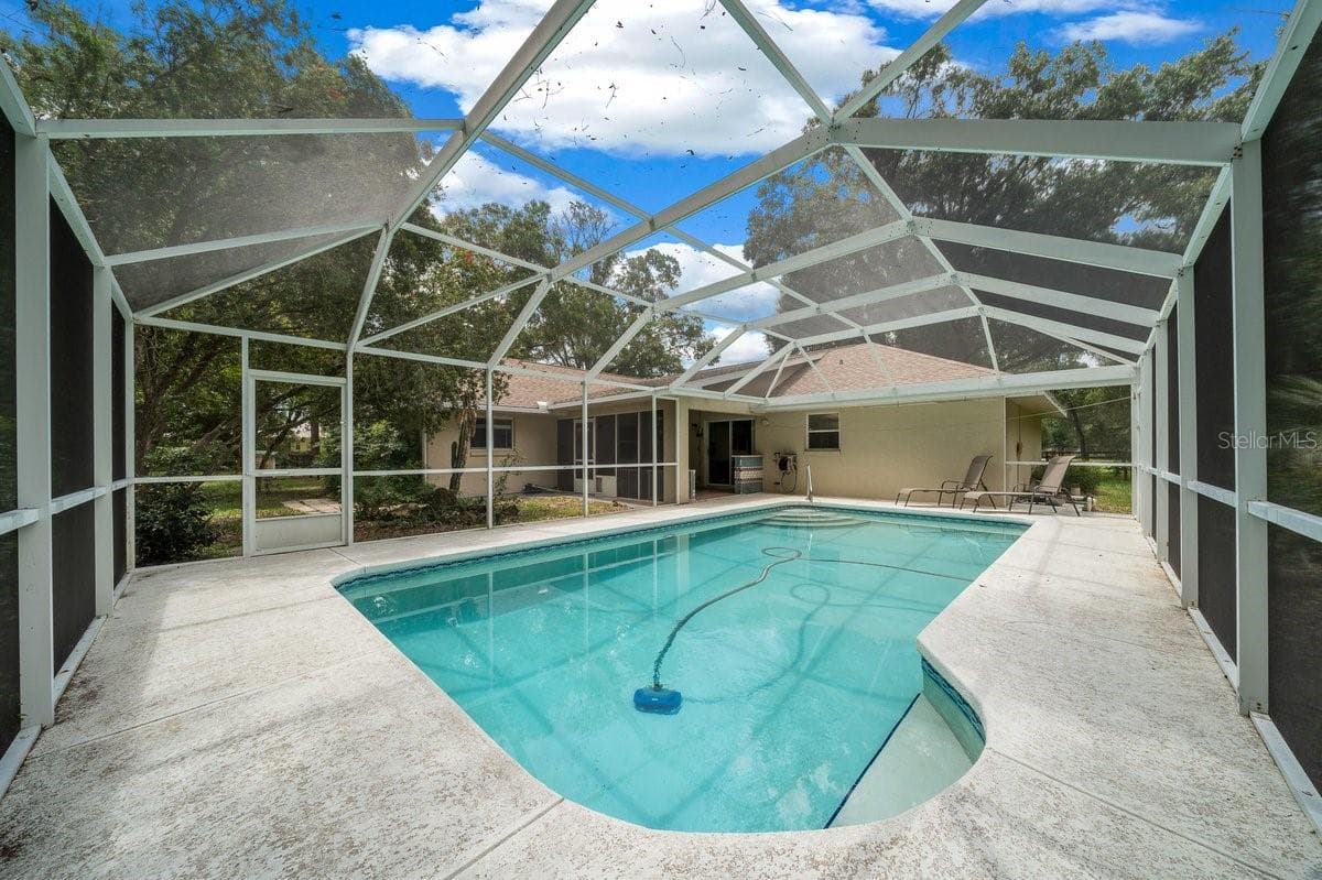 4 HIALEAH DRIVE — photo 50 of 95