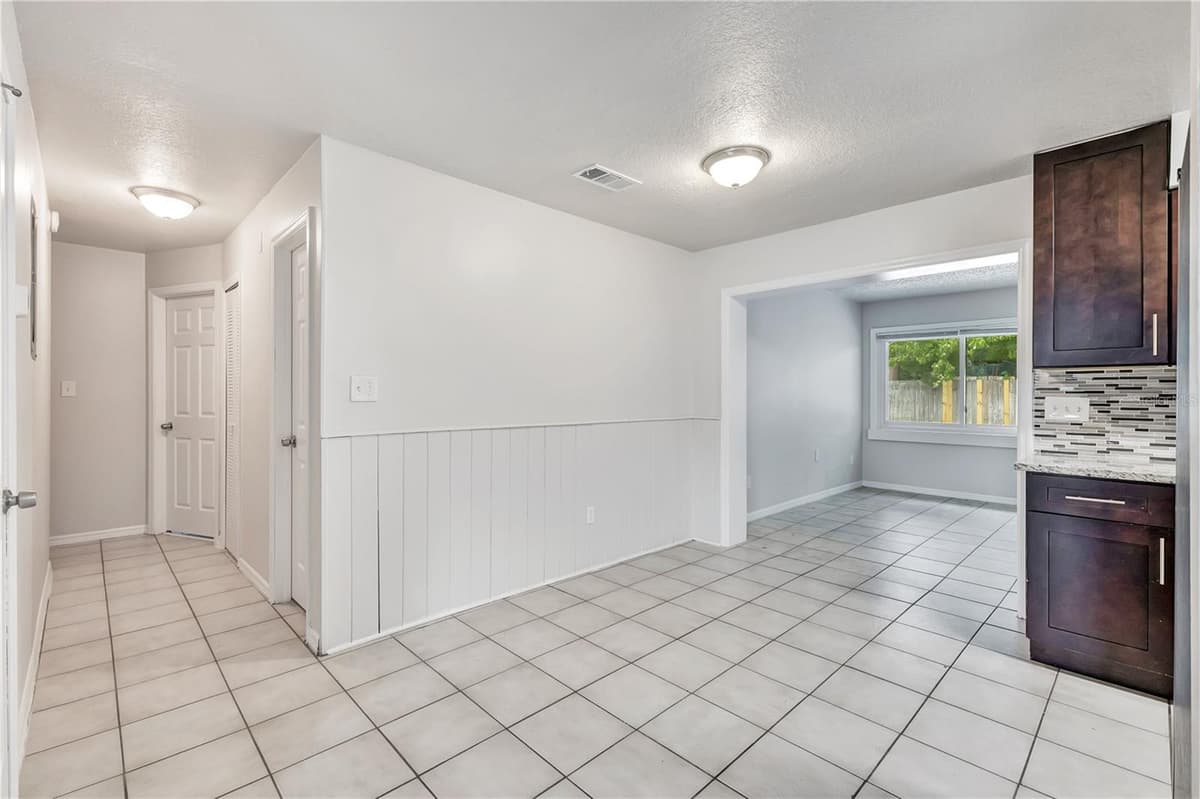 1111 CABALLERO ROAD — photo 8 of 31