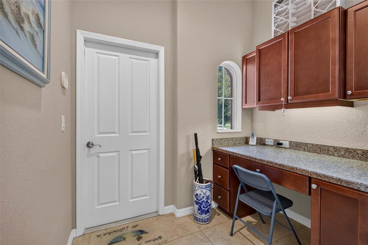 12470 HUNTINGTON WOODS AVENUE — photo 43 of 61