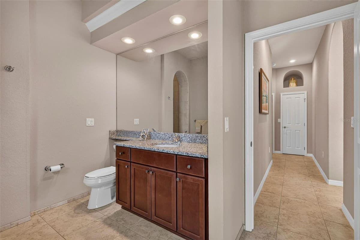 12470 HUNTINGTON WOODS AVENUE — photo 37 of 61