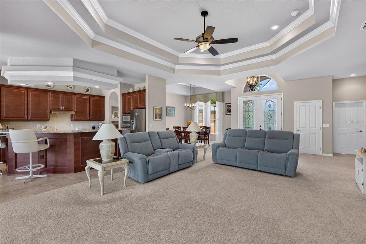 12470 HUNTINGTON WOODS AVENUE — photo 14 of 61