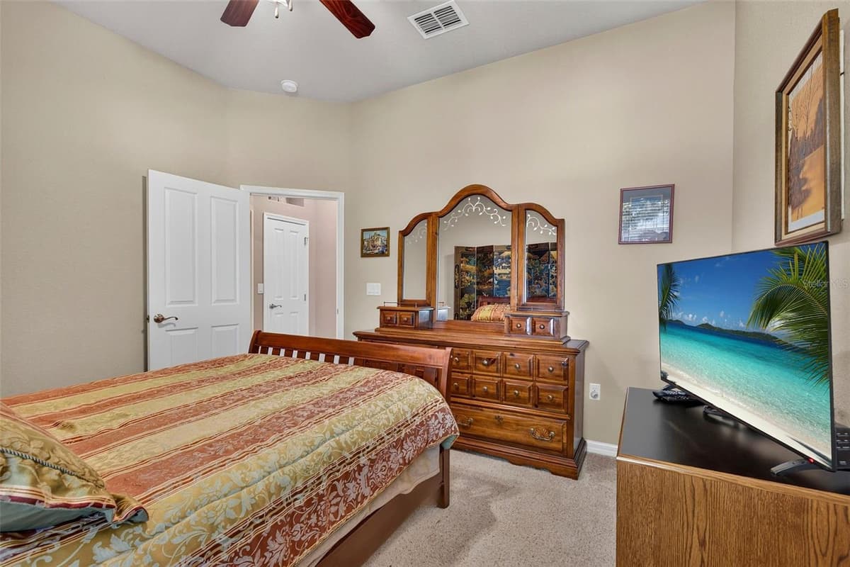 12470 HUNTINGTON WOODS AVENUE — photo 35 of 61