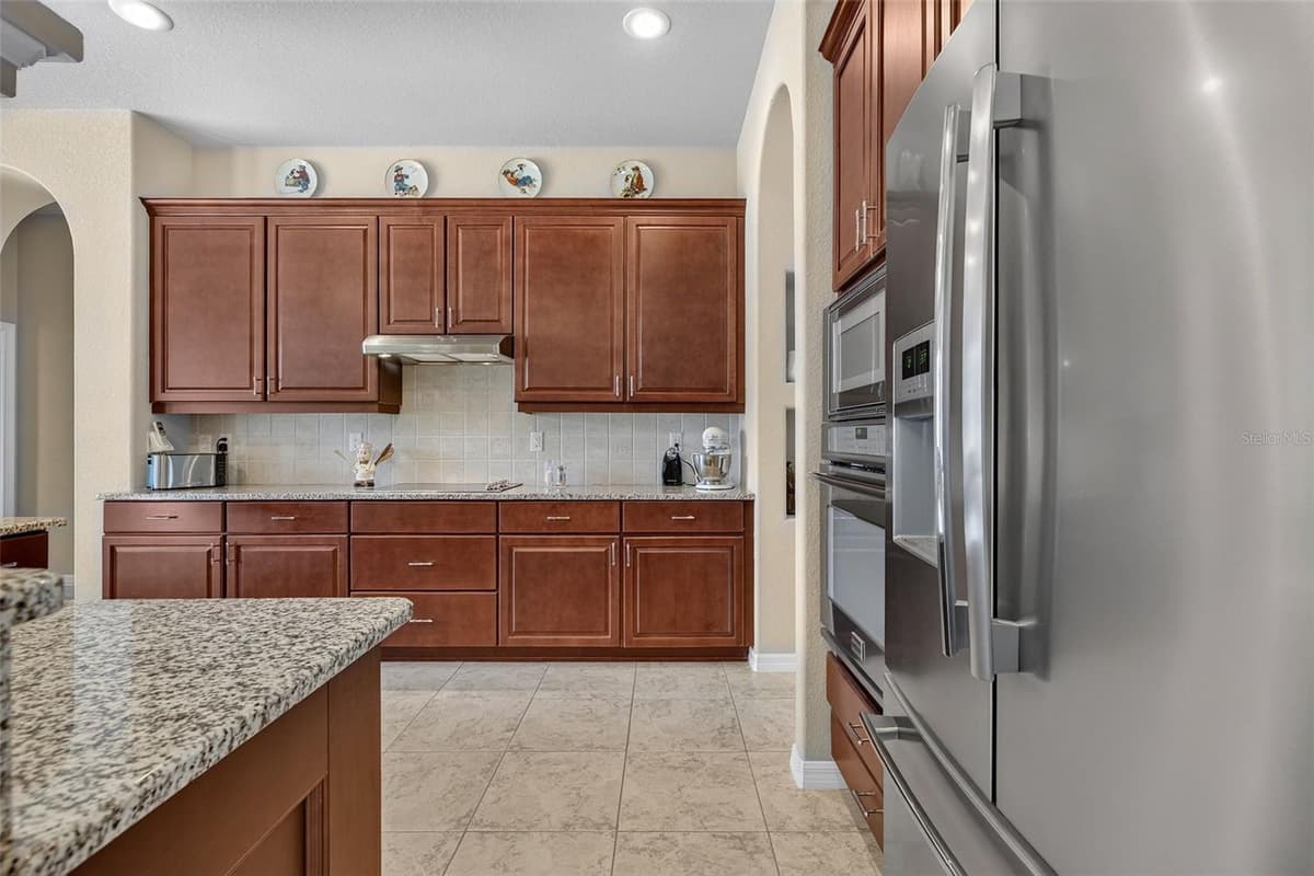12470 HUNTINGTON WOODS AVENUE — photo 19 of 61