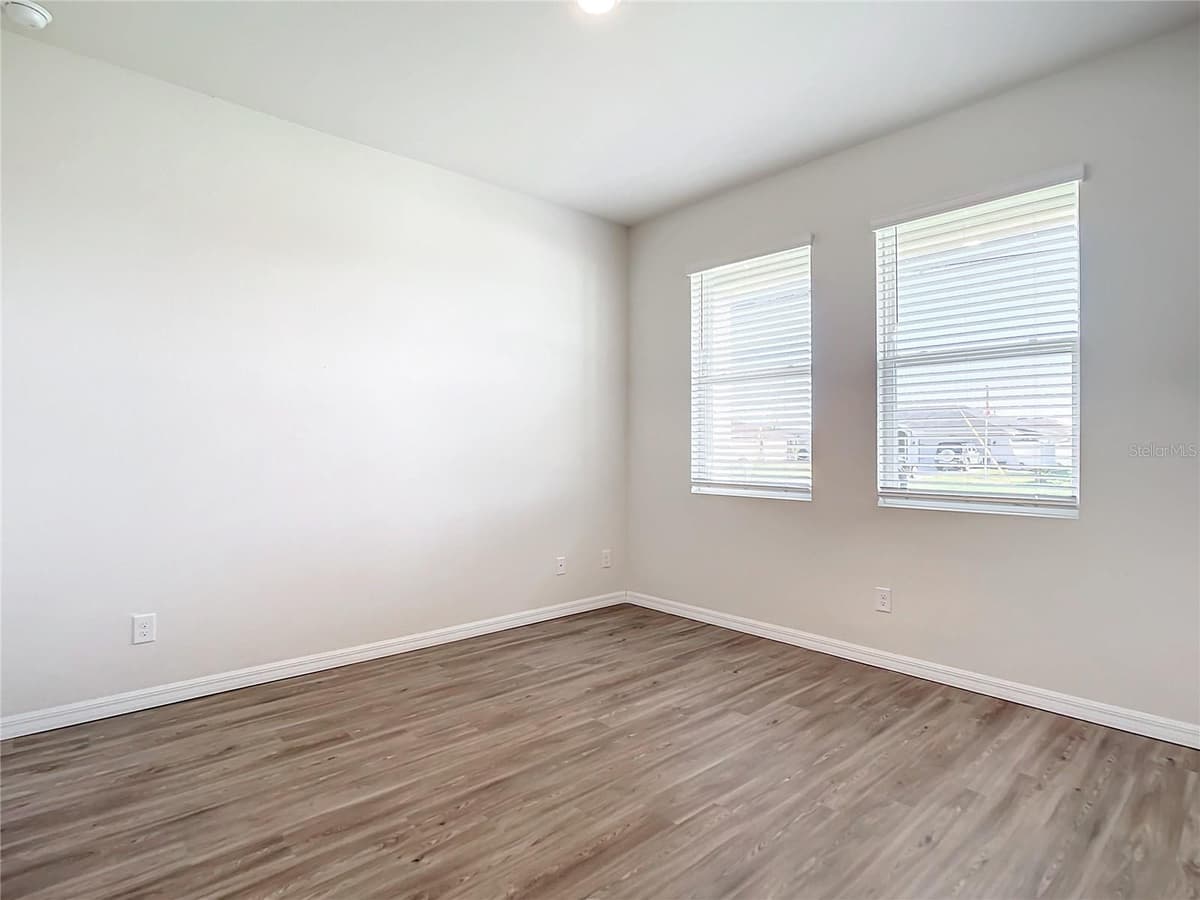 4744 RAINBOW DRIVE — photo 21 of 24