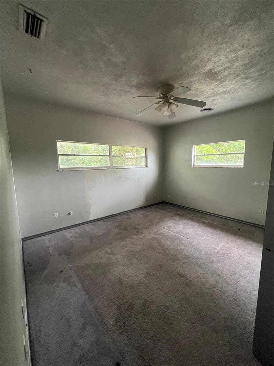 425 CRAIG DRIVE — photo 19 of 26