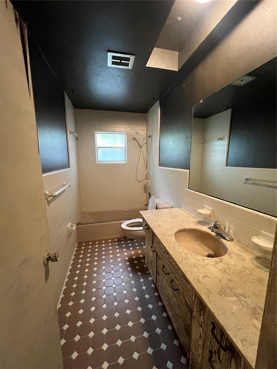 425 CRAIG DRIVE — photo 18 of 26