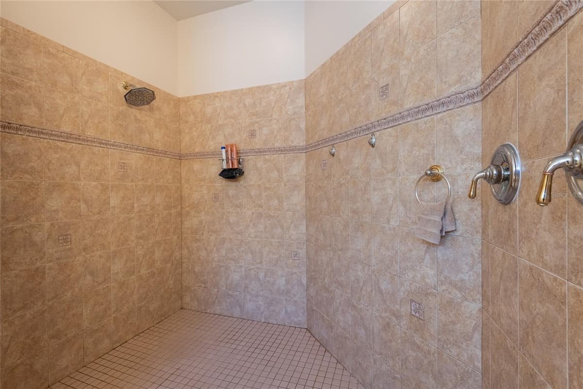 21023 LOS CABOS COURT — photo 21 of 40