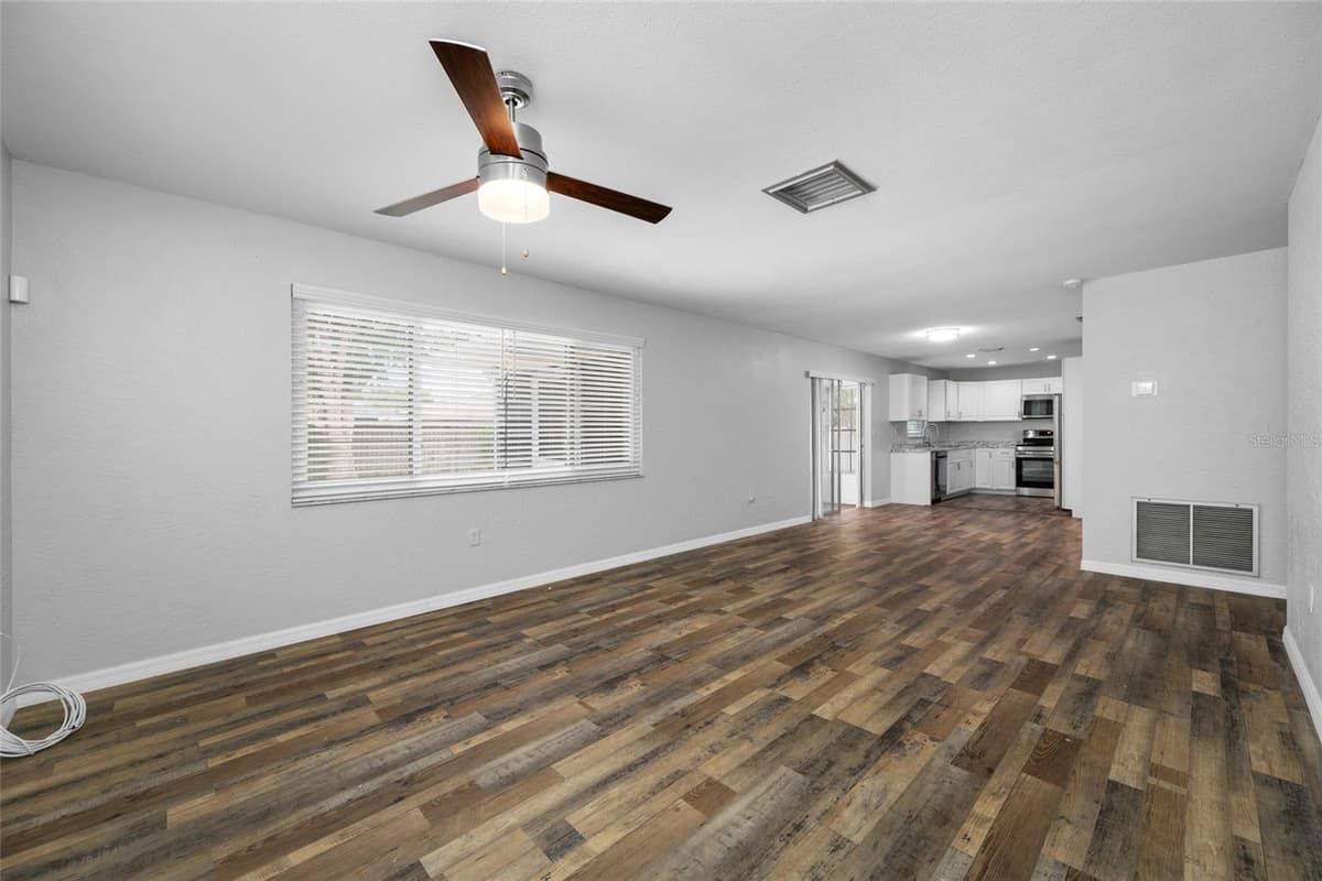 3259 PARKWAY PLACE — photo 16 of 57