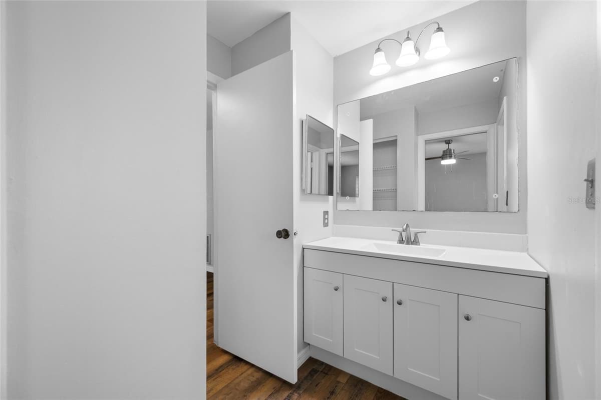 3259 PARKWAY PLACE — photo 12 of 57