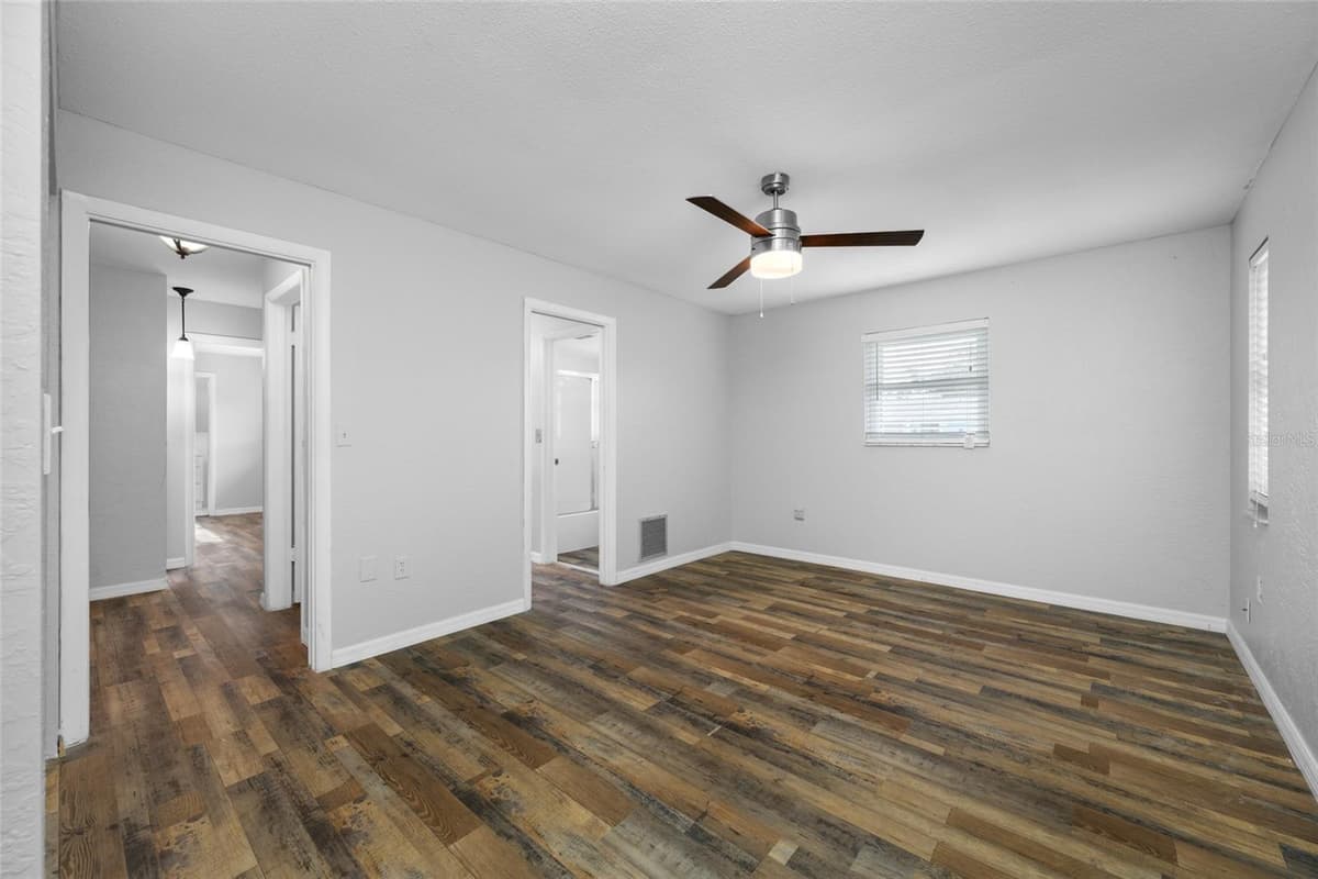3259 PARKWAY PLACE — photo 9 of 57