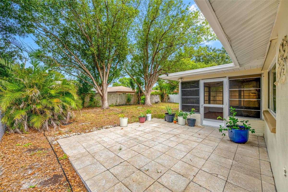 3259 PARKWAY PLACE — photo 3 of 57
