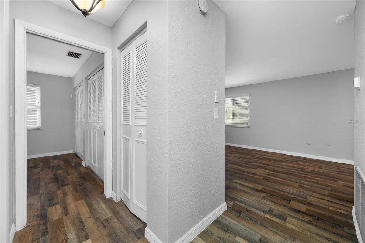 3259 PARKWAY PLACE — photo 7 of 57